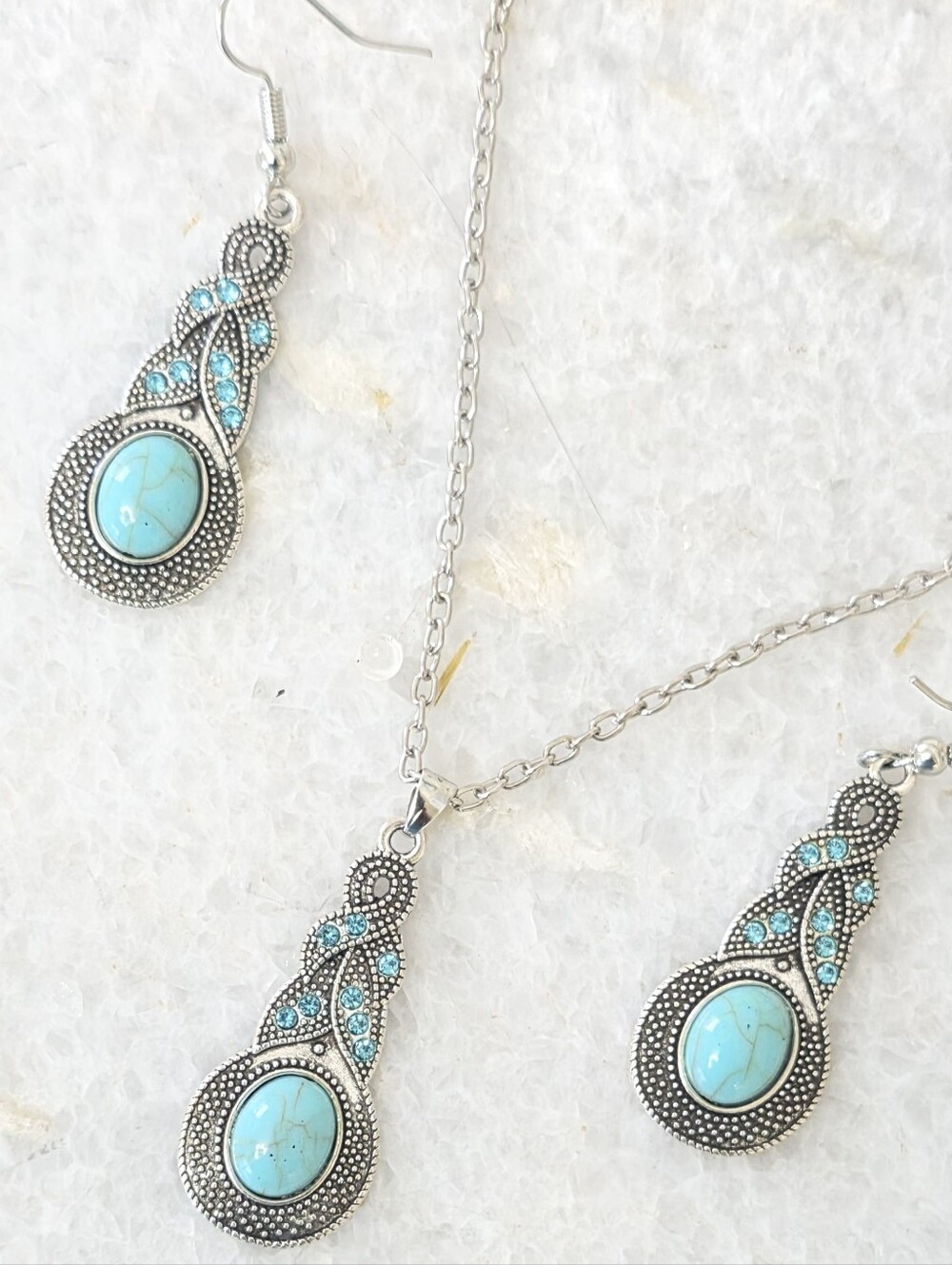 Silver-Tone Turquoise Teardrop Pendant Necklace and Earrings Set